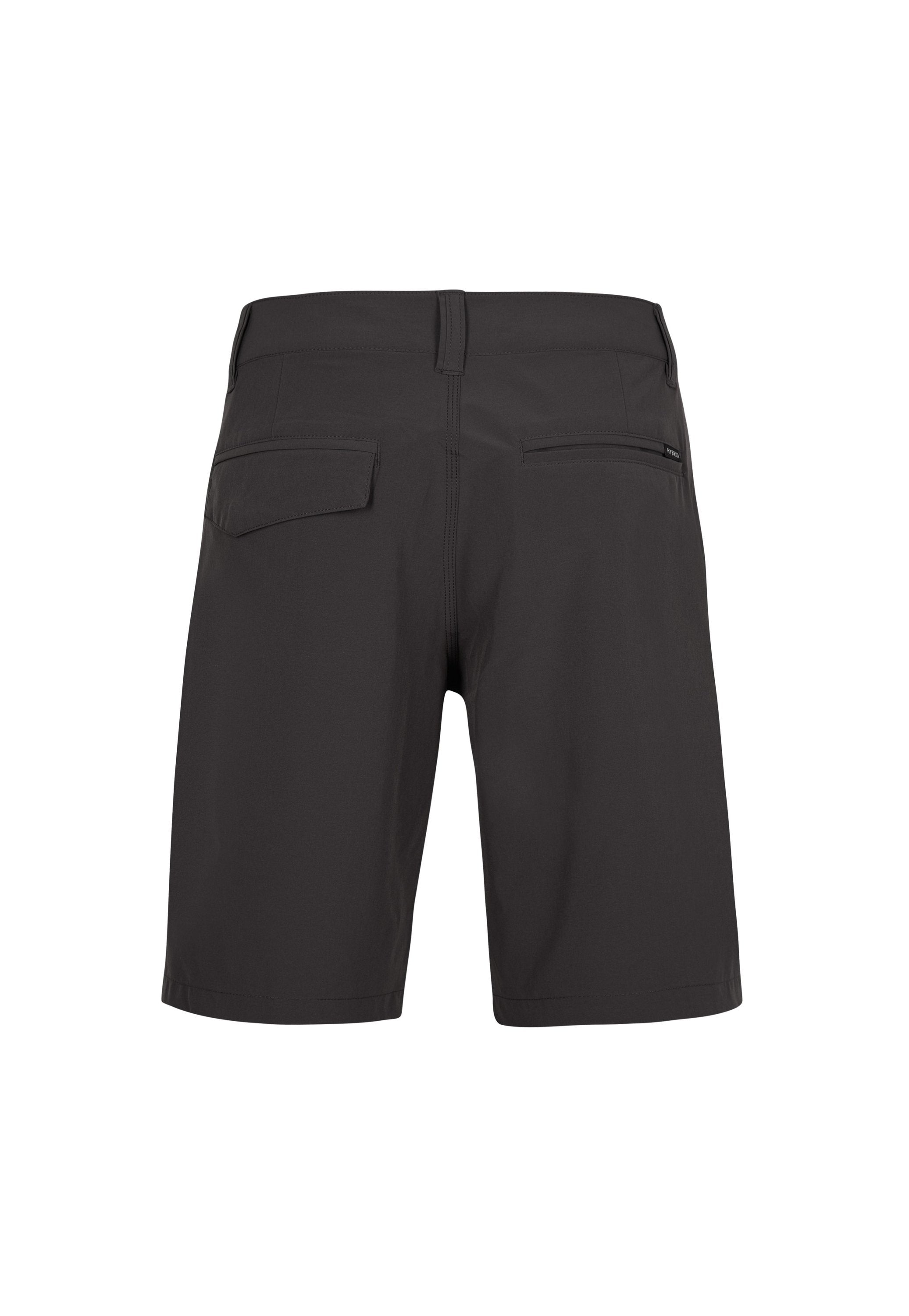 Schwarze Shorts mit glatter Textur, verstellbarem Bund und zwei aufgesetzten Taschen auf der Rückseite. Einfaches Design ohne sichtbare Markenkennzeichnung.