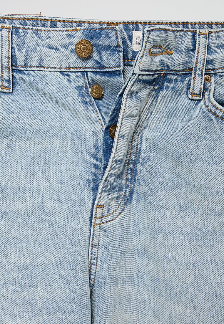 Armani Exchange Jeans Tapered Fit Media 4
