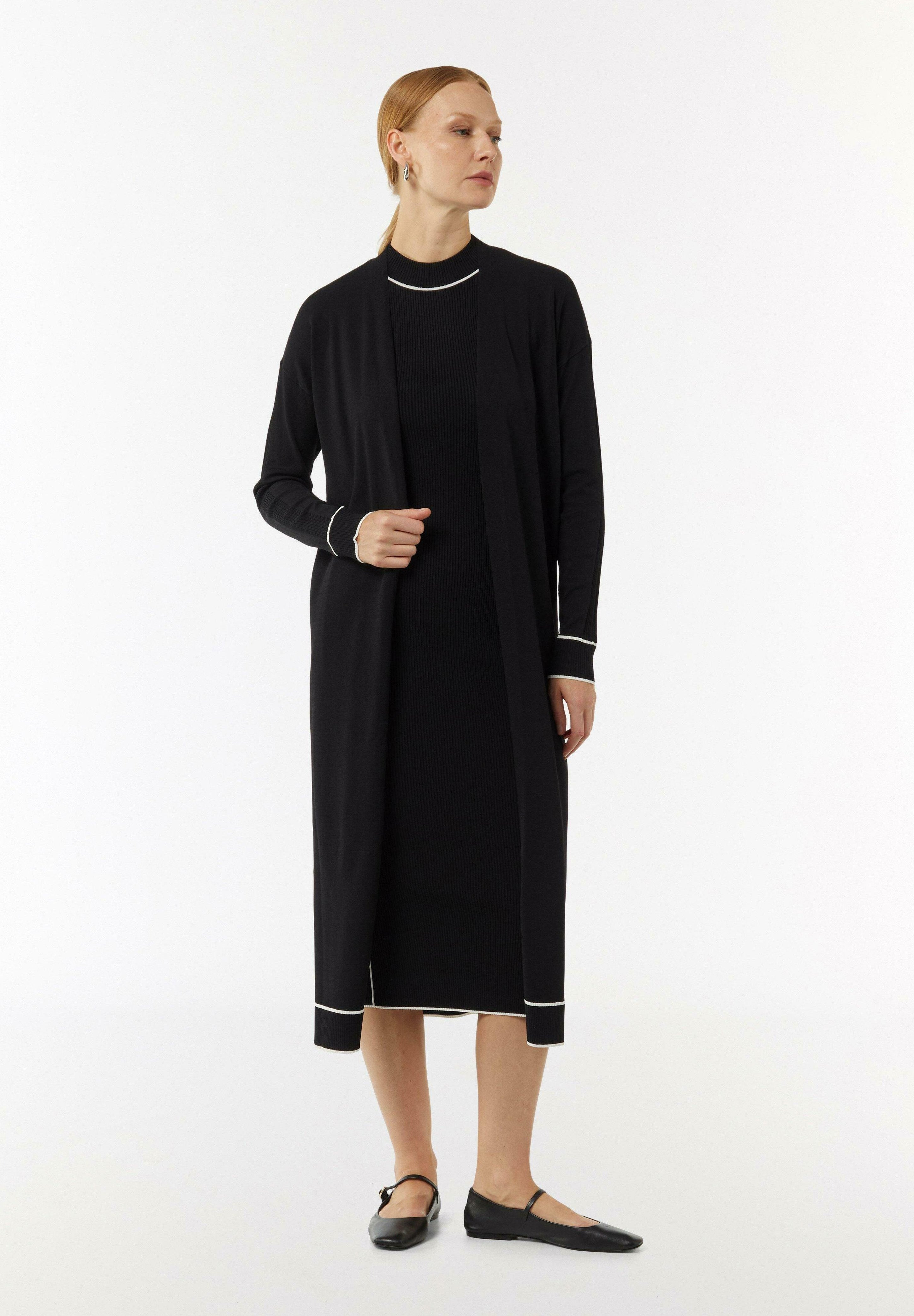 comma Strickjacke Media 3