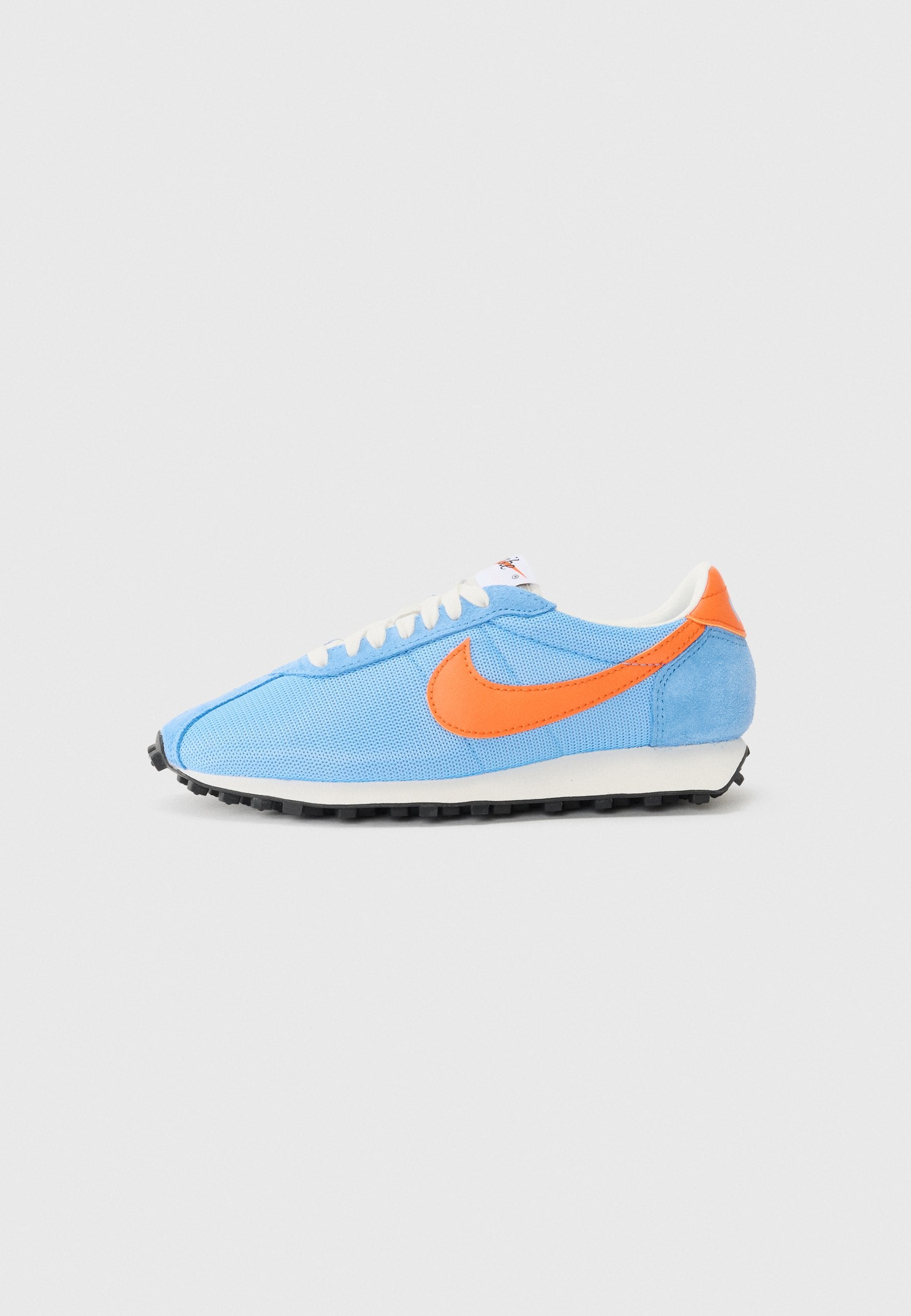 Nike Sportswear LD 1000