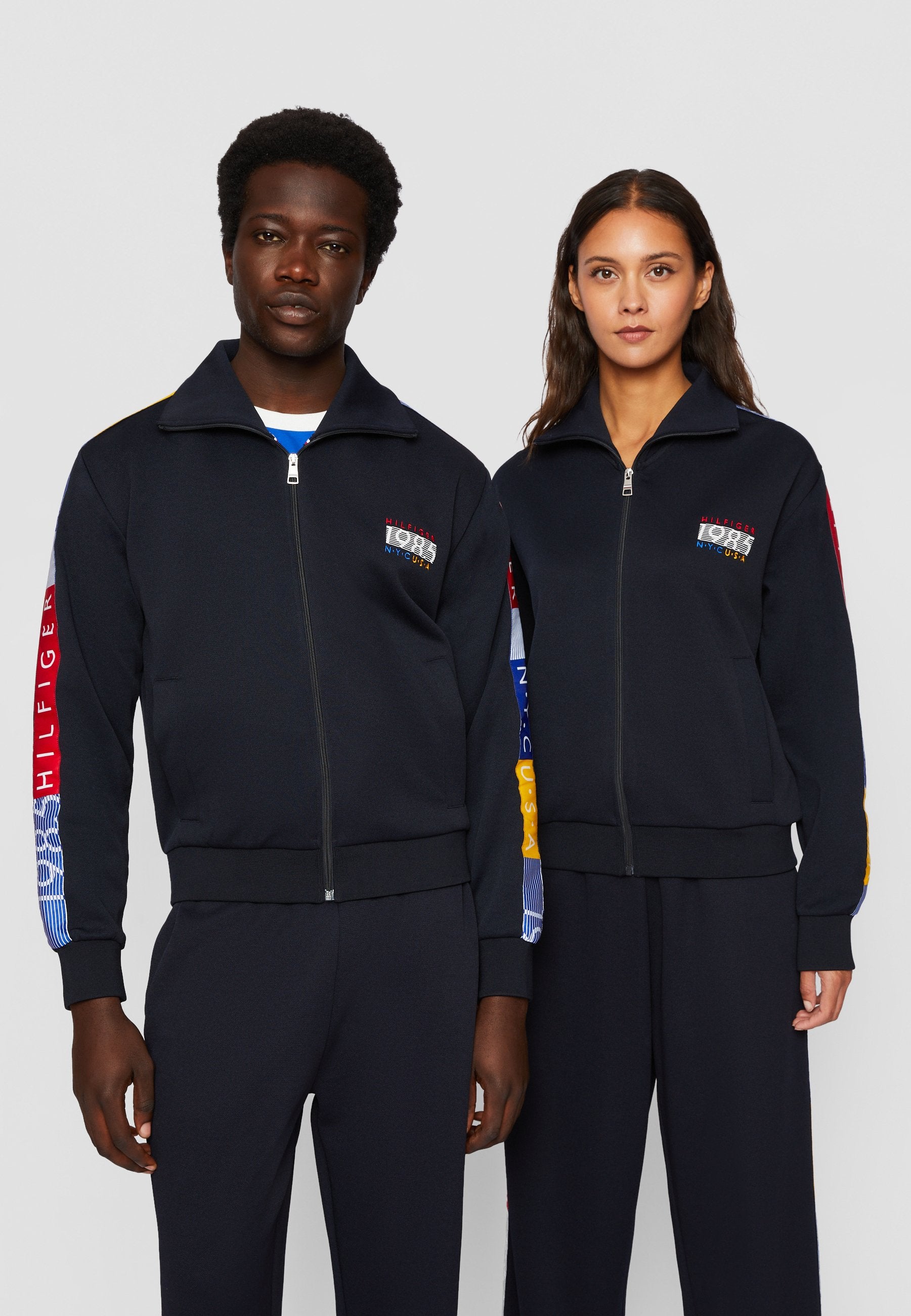 EXCLUSIVE UNISEX HILFIGER TEAM TRACK SUIT SET Media 3