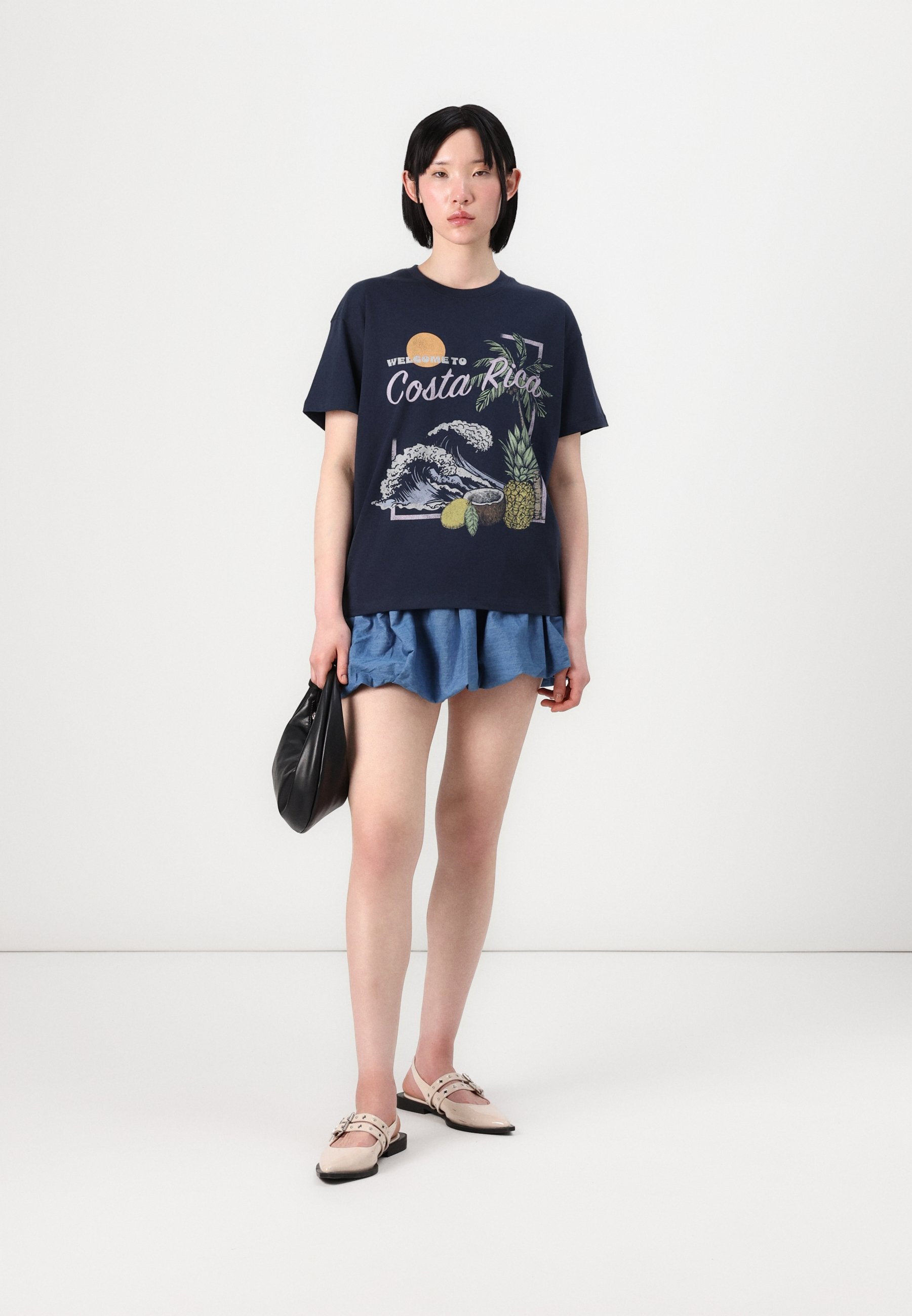 Hollister Co.