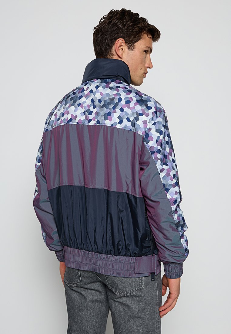 Armani Exchange Windbreaker Media 3