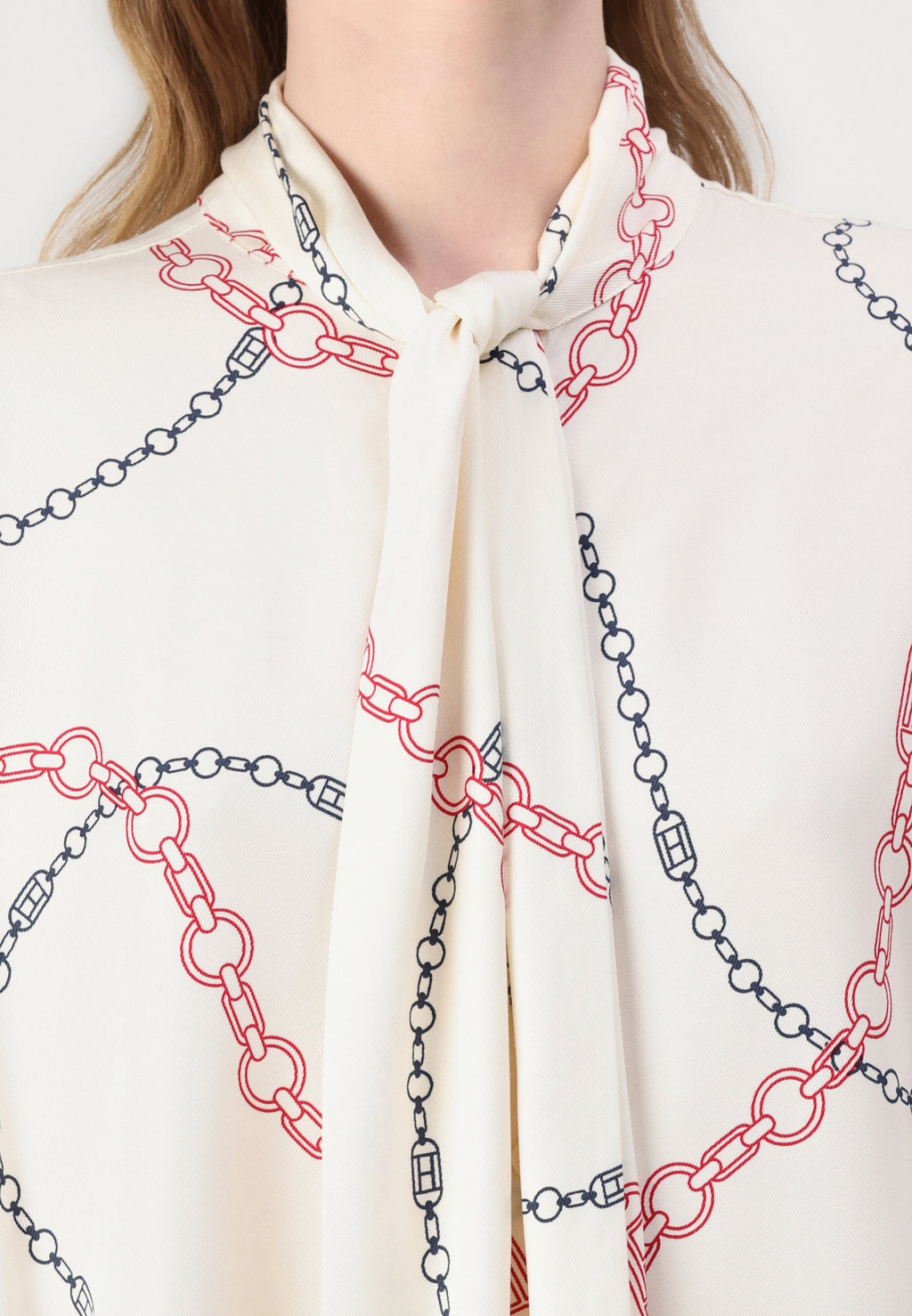 FLUID BOW BLOUSE Media 6