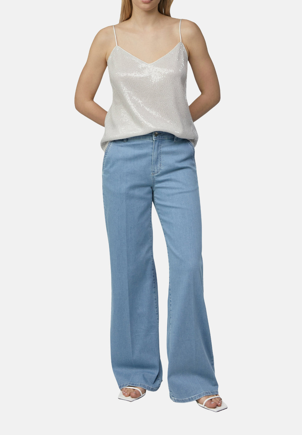 comma Flared Jeans Media 2