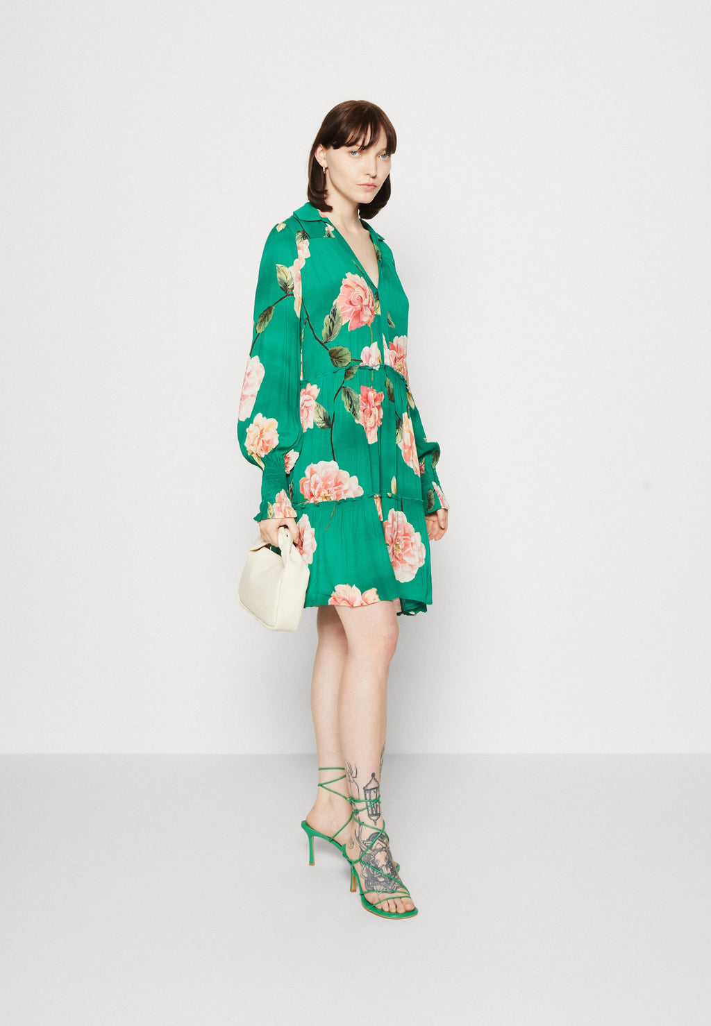 Replay DRESS