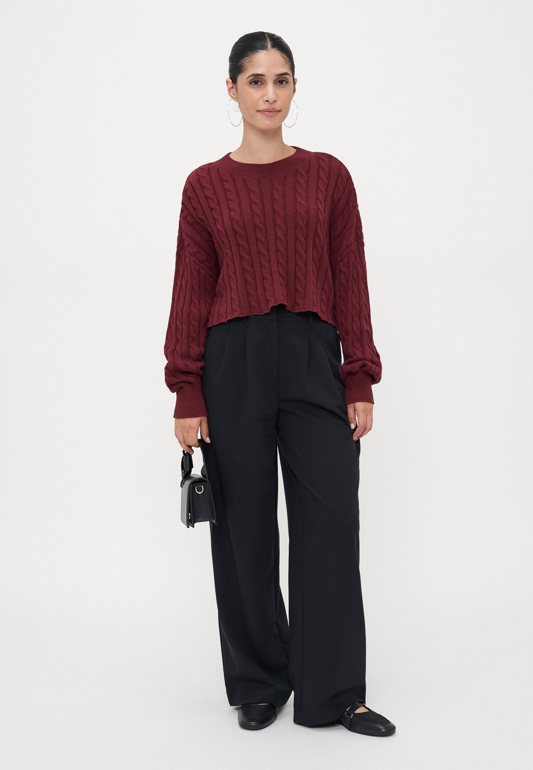 ONLBIRTIE SHORT CABLE O NECK  Media 2