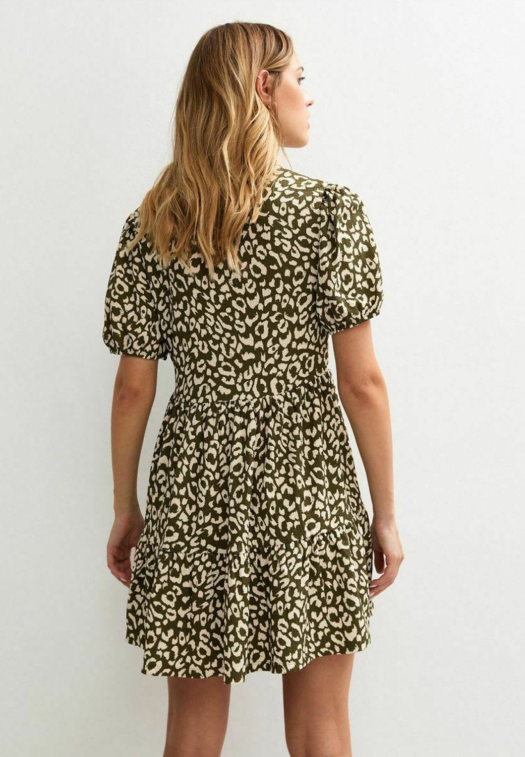 New Look ANIMAL PRINT CRINKLED TIERED MINI