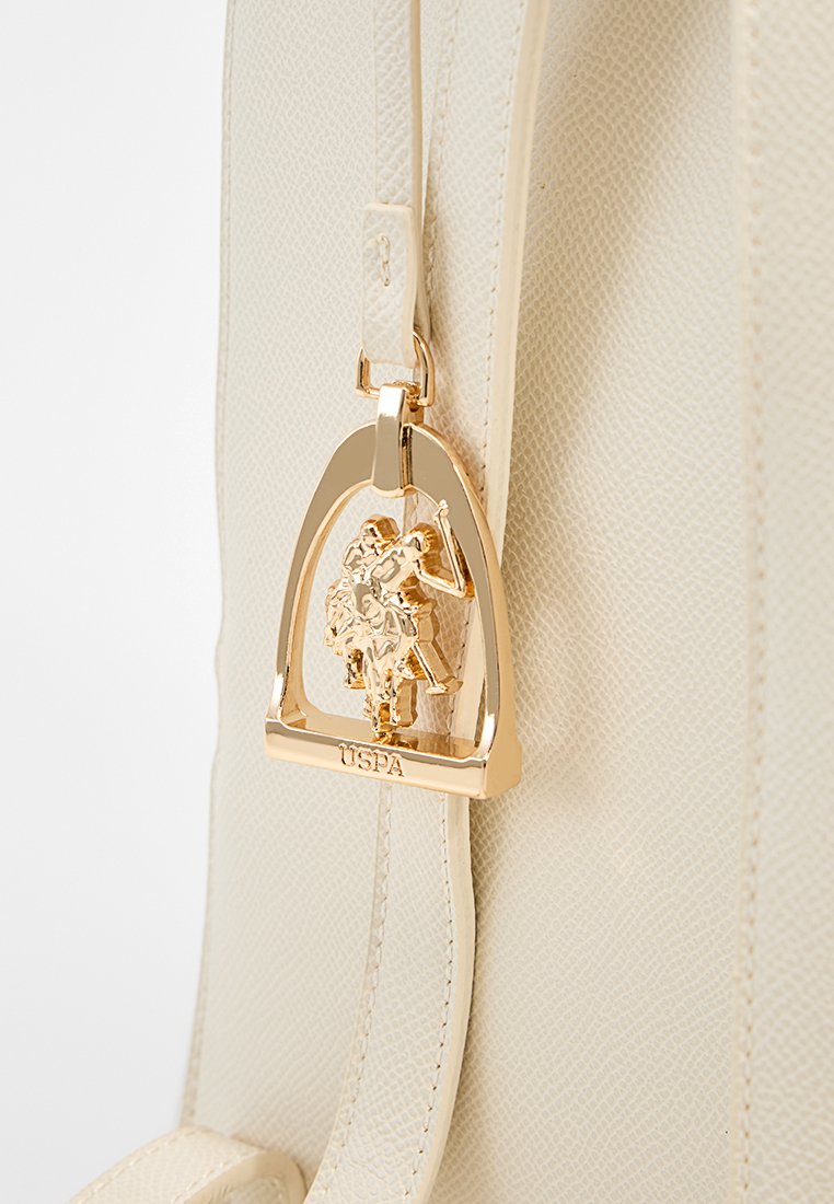 U.S. Polo Assn. NEW HAVEN
