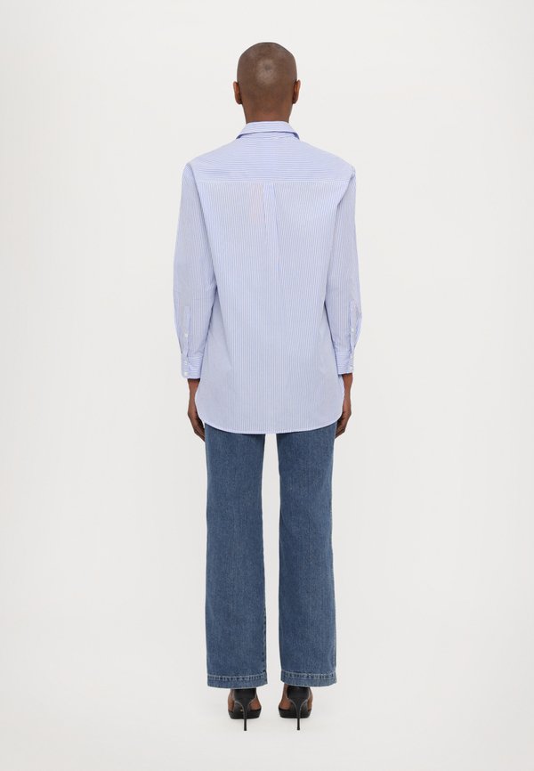 MAX&Co. LAMBERT
