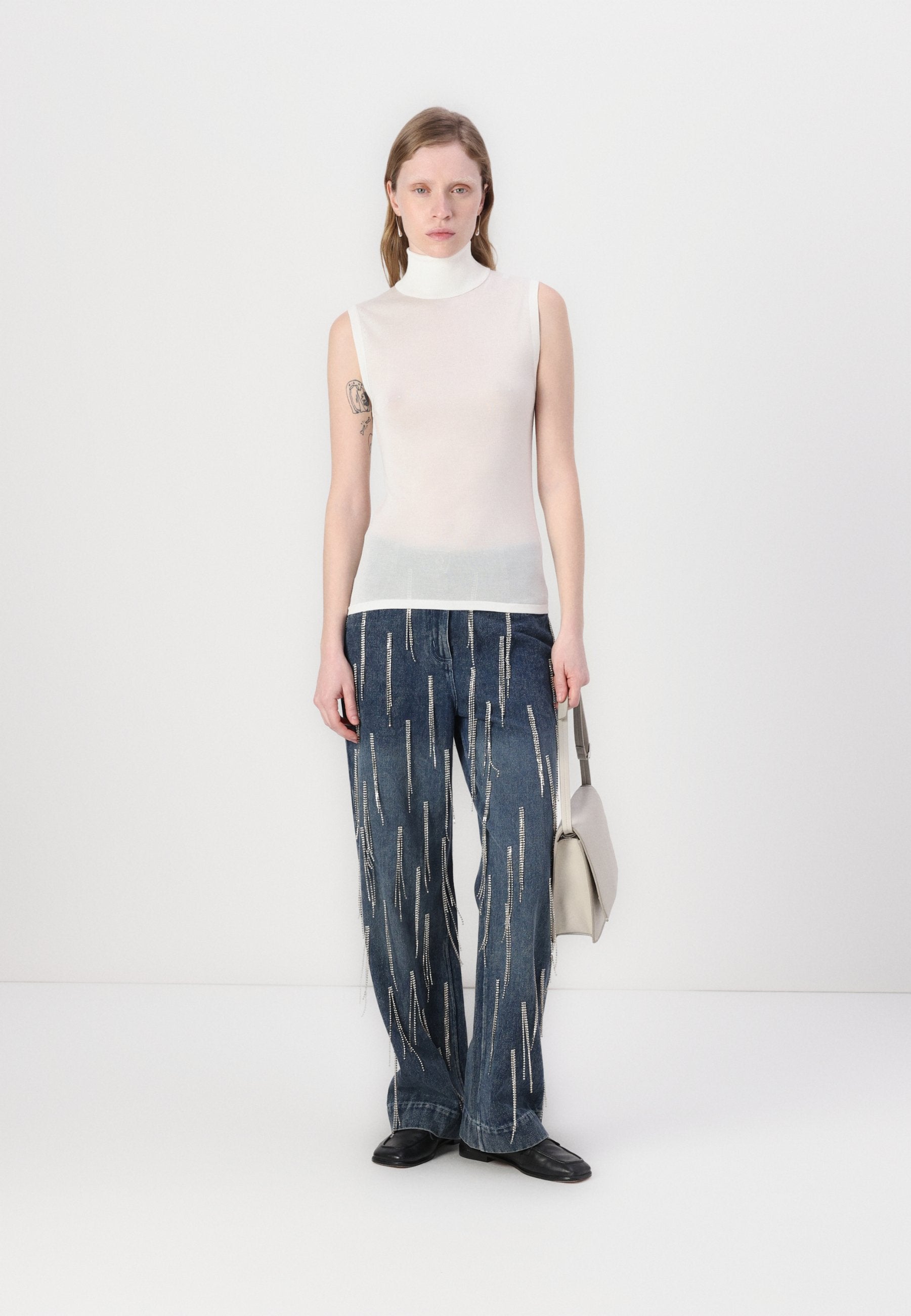Malina NIMA SHINY SLEEVELESS NECK