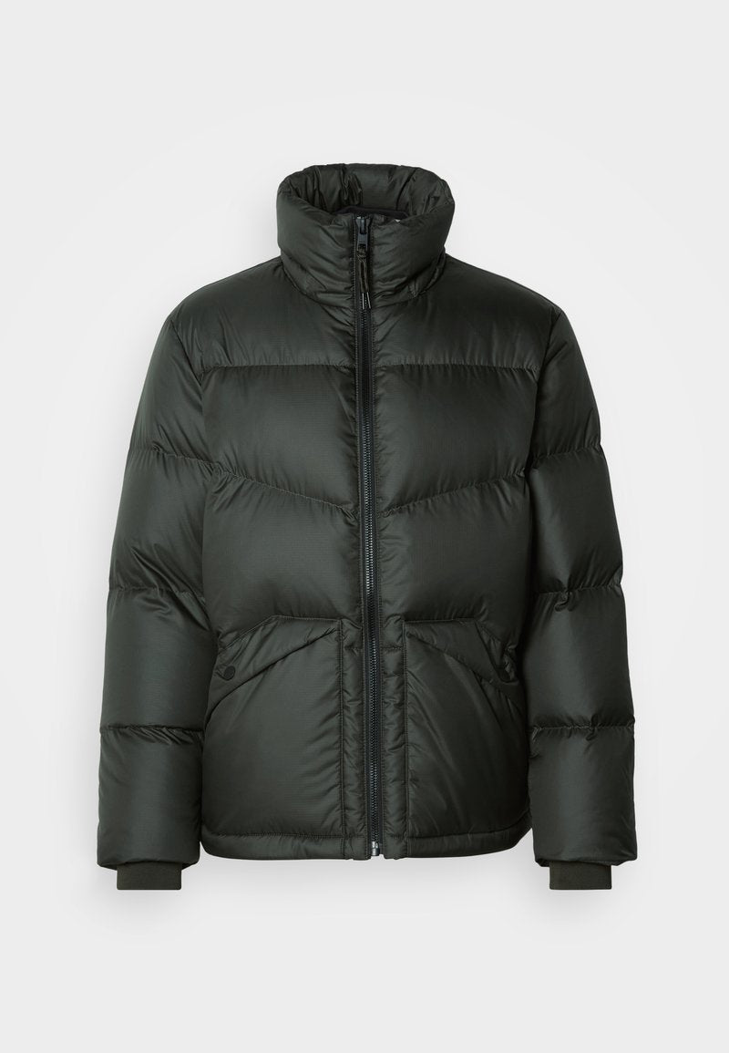 OUTDOOR JACKET Media 1
