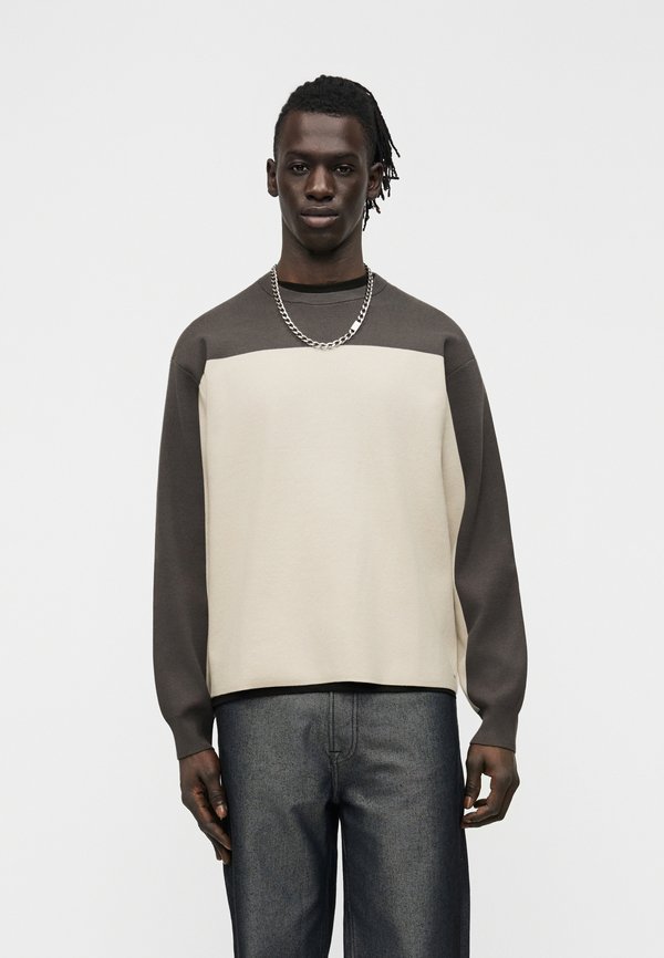 Calvin Klein COLORBLOCK TECH CREW SWEATER