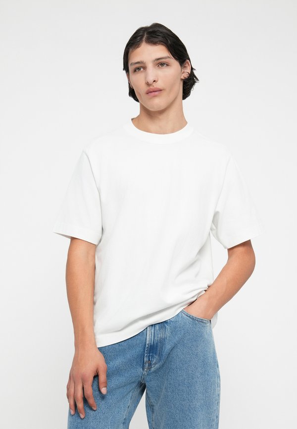 Abercrombie & Fitch