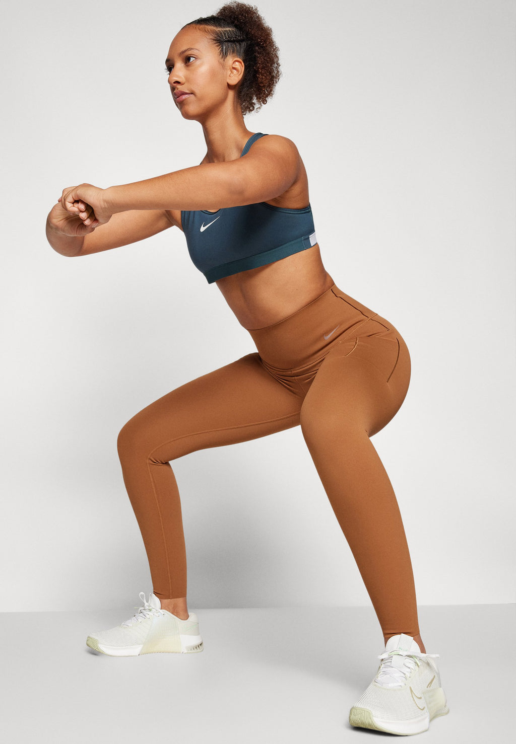 Nike Performance UNIVERSA