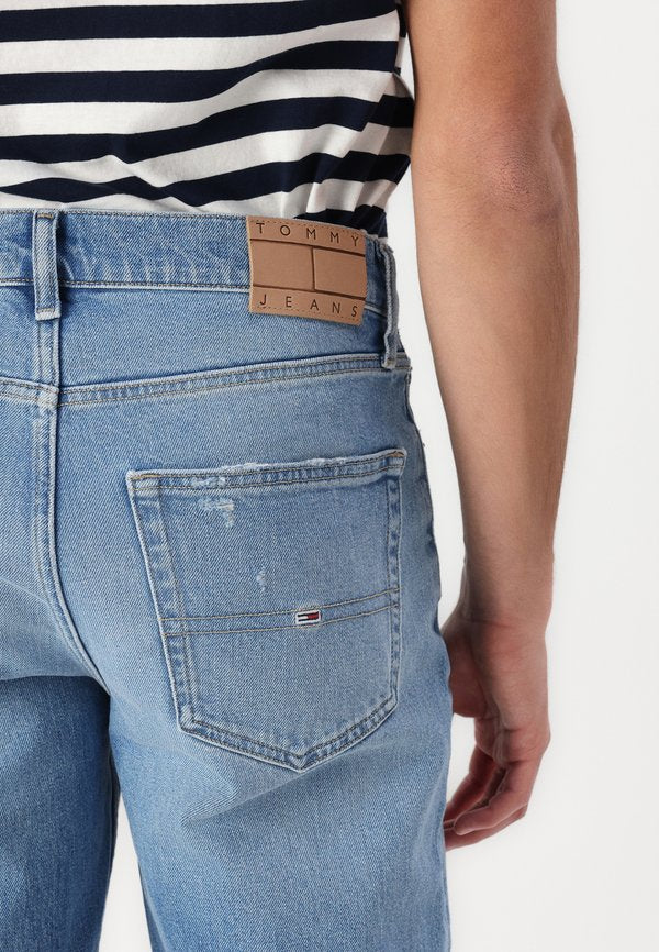 Tommy Jeans DAD