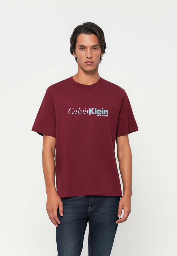 Calvin Klein CURSIVE GRAPHIC - Print T-shirt - renaissance red