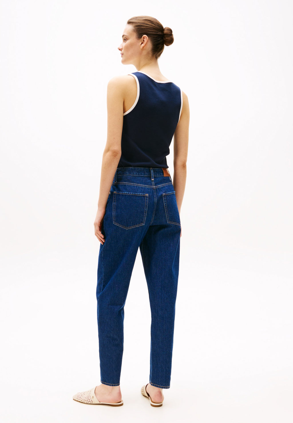 Tommy Hilfiger Mom Jeans Media 4