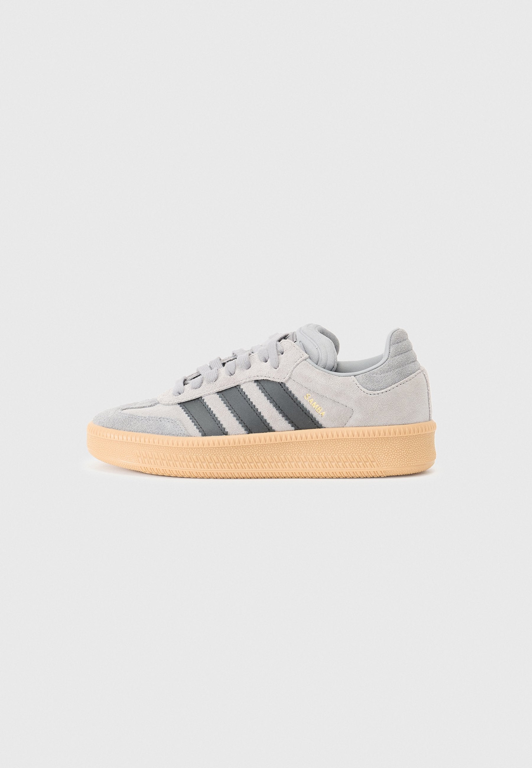 SAMBA XLG J UNISEX Media 1