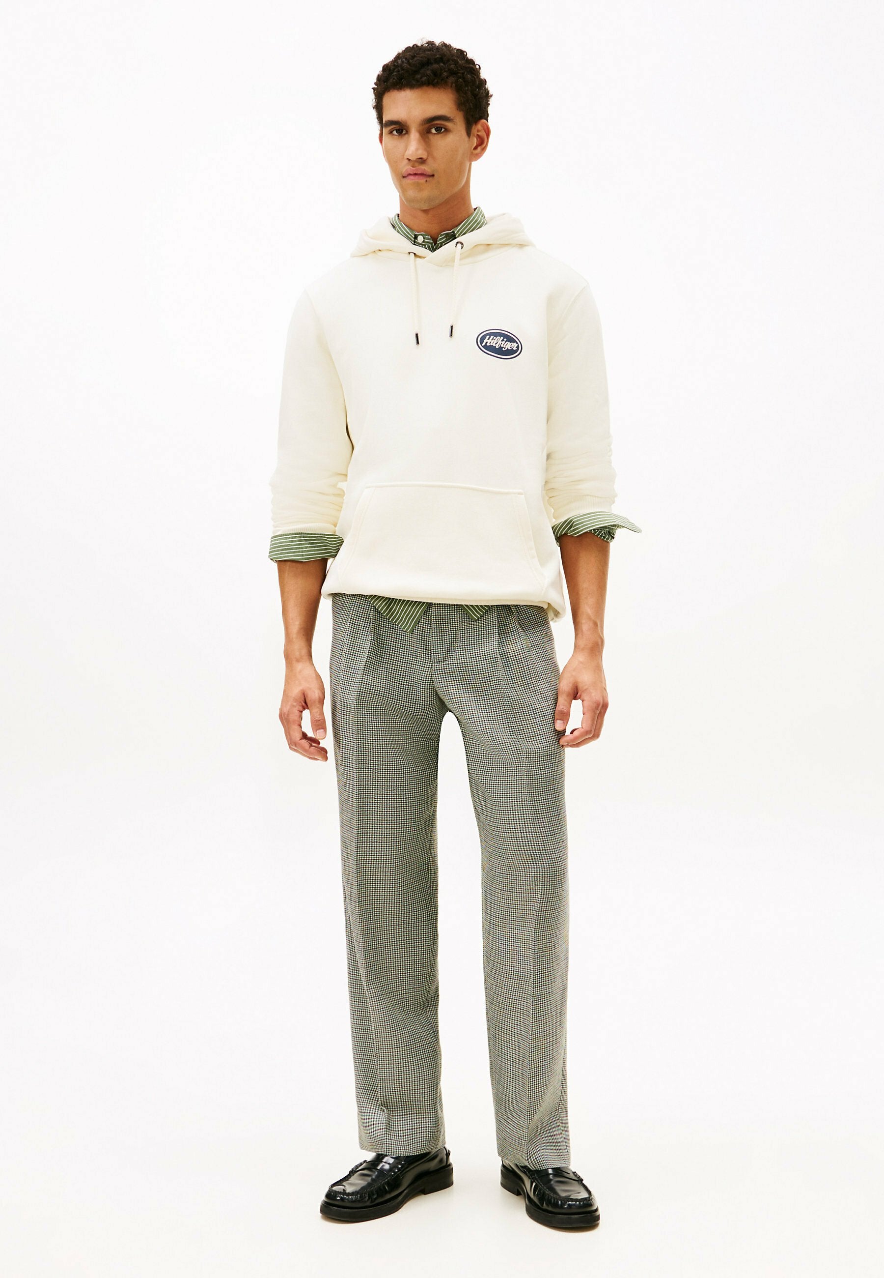  BACK GRAPHIC DRAWSTRING  Media 2