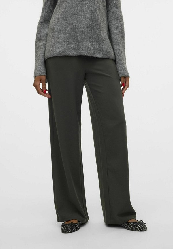 Vero Moda VMBERLIN ZAMIRA MW WIDE NOOS - Trousers - peat