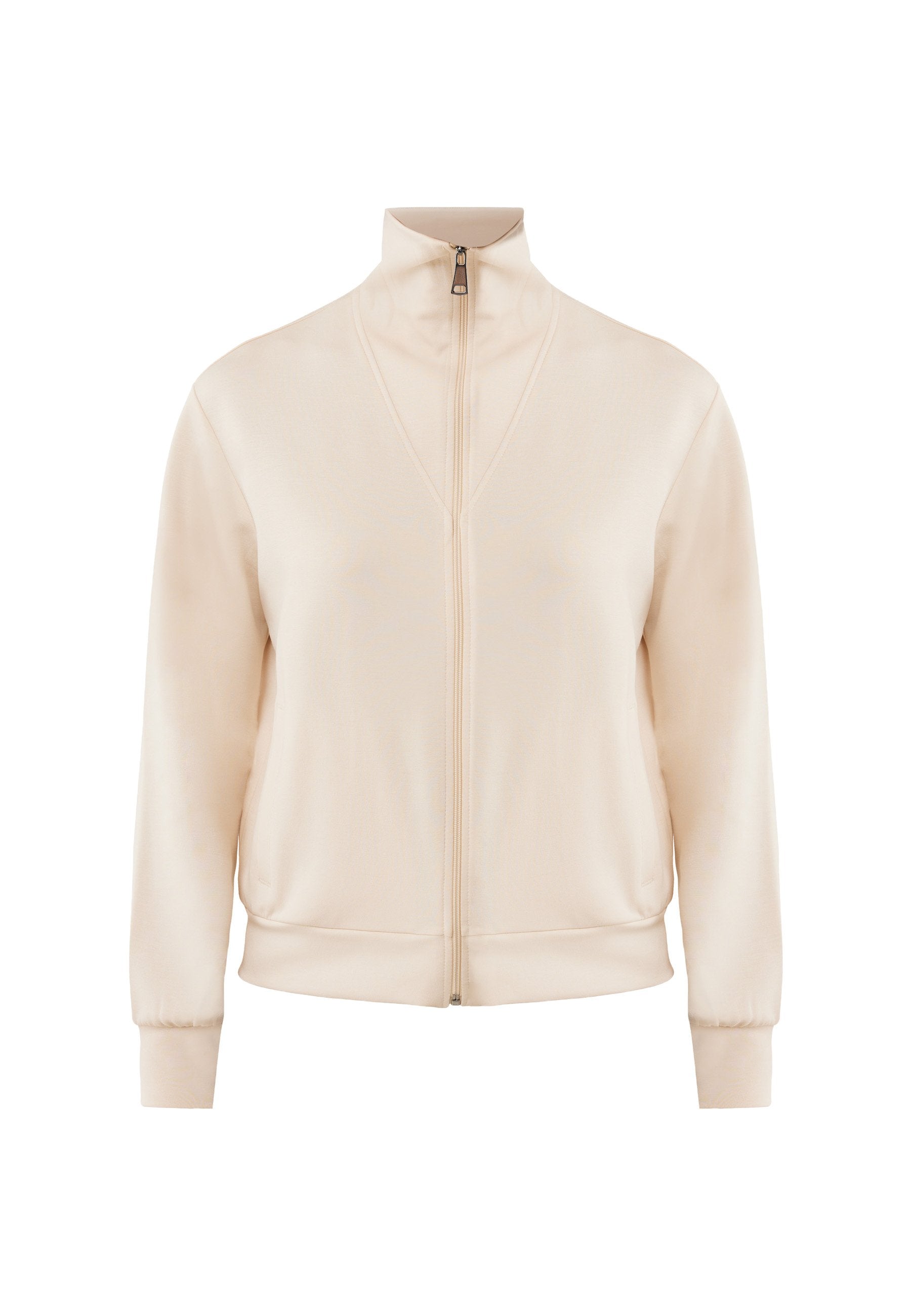 Hellbeige Zip-Up-Jacke aus weichem Stoff. Verfügt über einen hohen Kragen und gerippte Bündchen. Glatte Textur ohne Muster oder auffällige Akzente.