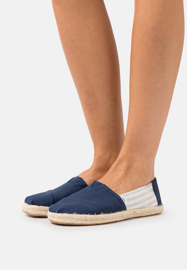 TOMS ALPARGATA