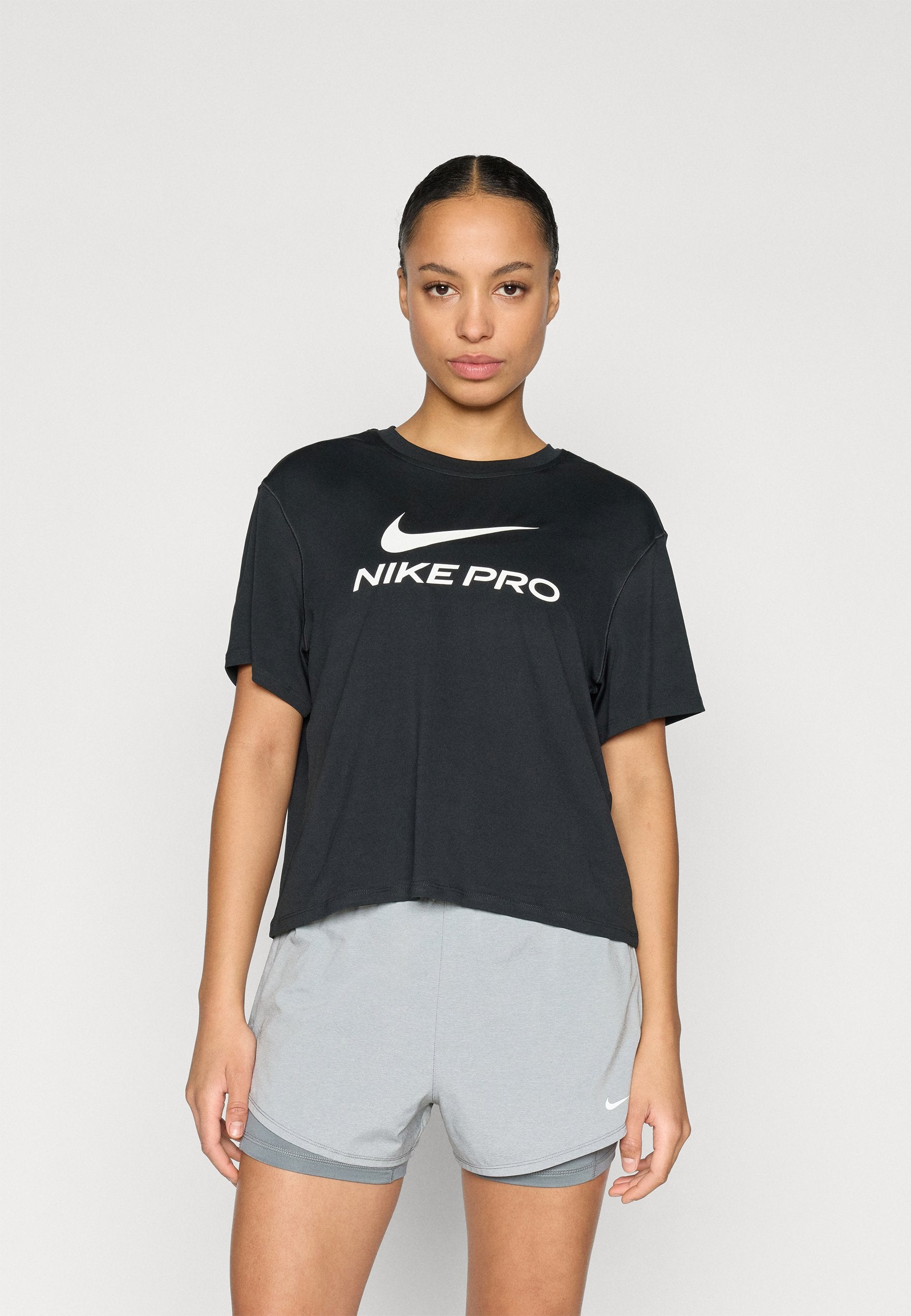 Nike Performance 365 LOOSE