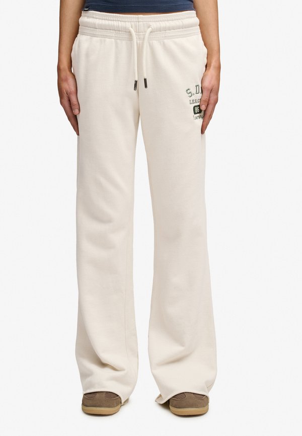 Superdry & Co ATHLETIC ESSENTIALS FLARE  - Tracksuit bottoms - turtledove cream