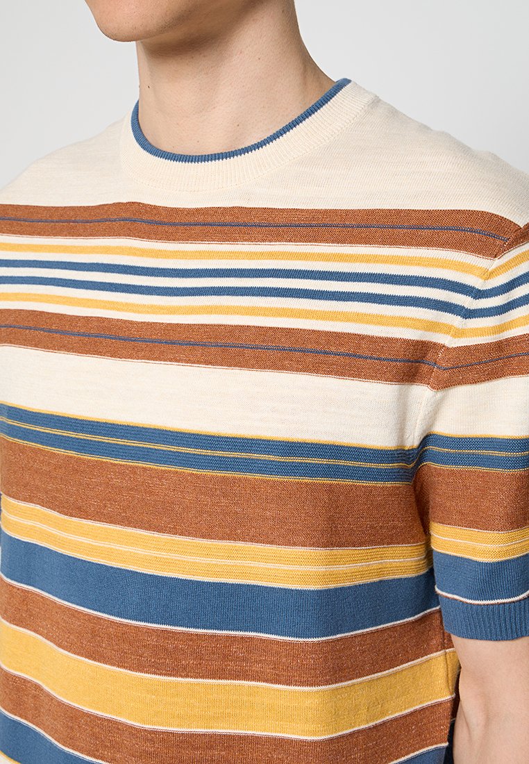Levi's® ANI TEE