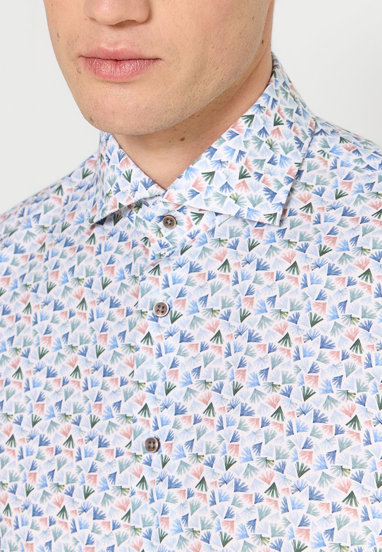 MICHAELIS CUTAWAY SLIM FIT