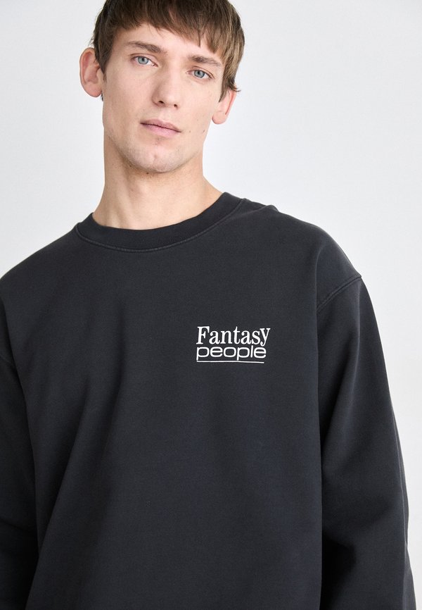 Mads Nørgaard TOUGH FANTASY CREW