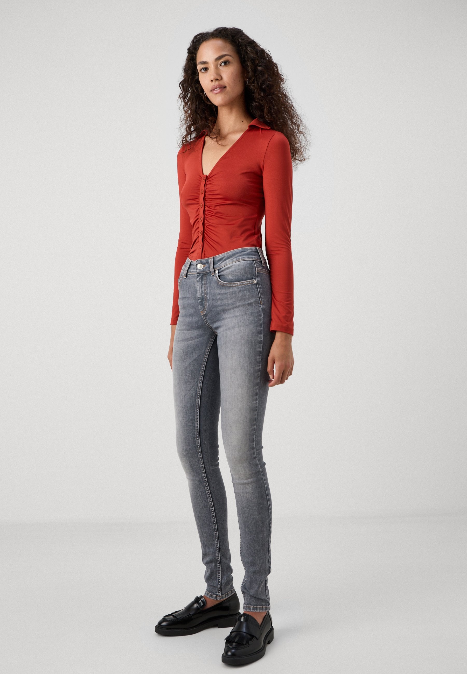 ONLBLUSH MID WAIST DOT Media 5