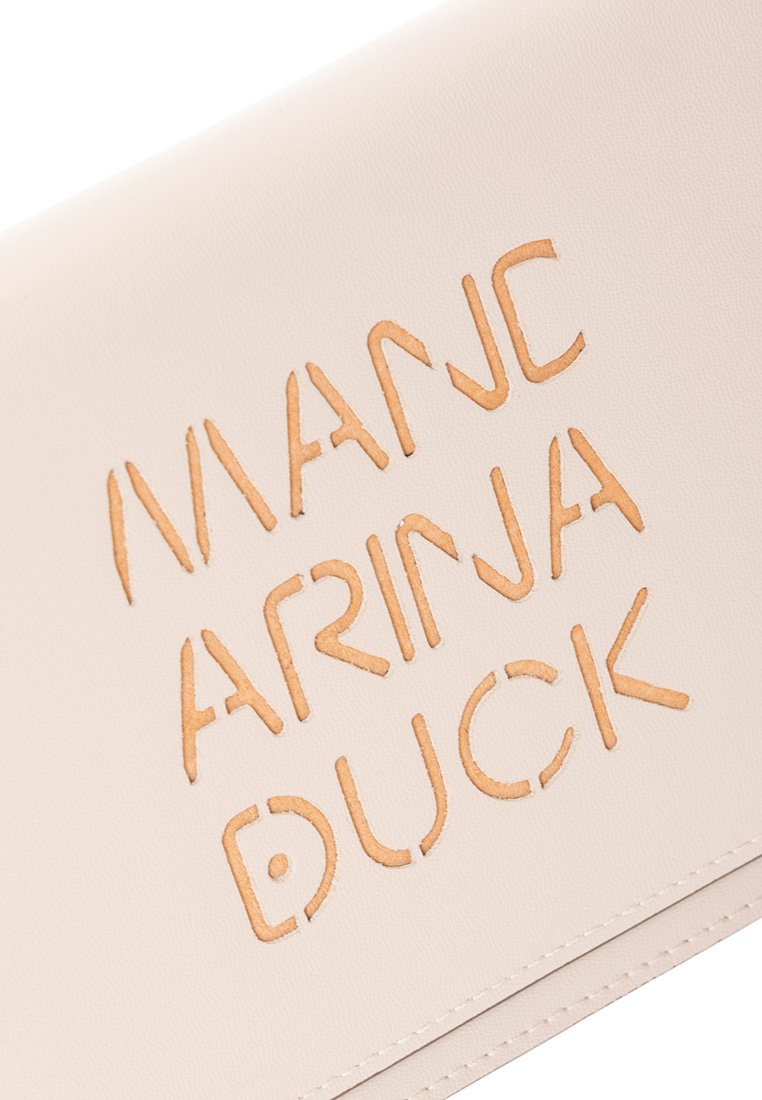 Mandarina Duck