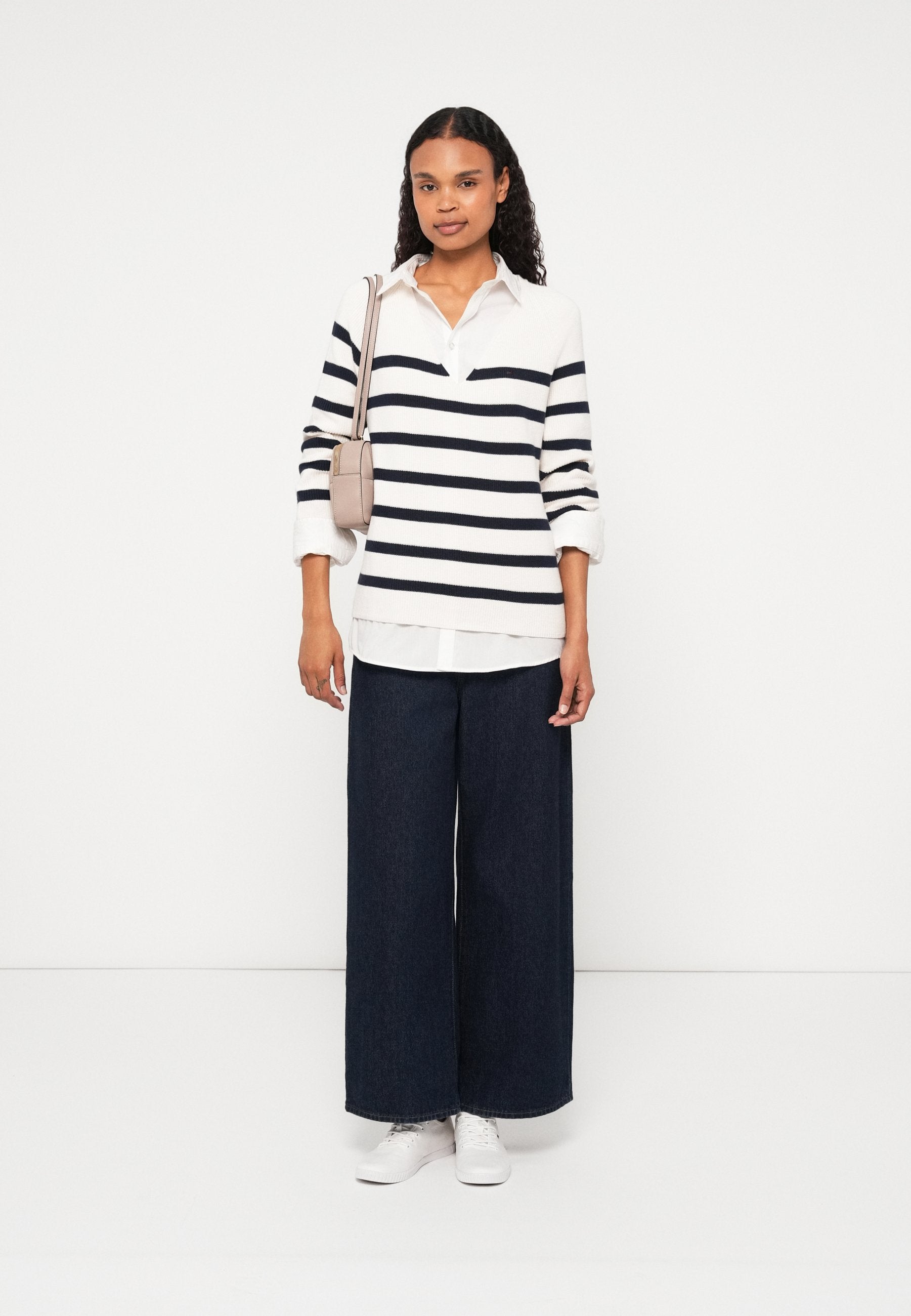 CARDI STITCH Media 2