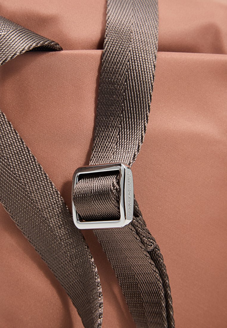Mandarina Duck HUNTER