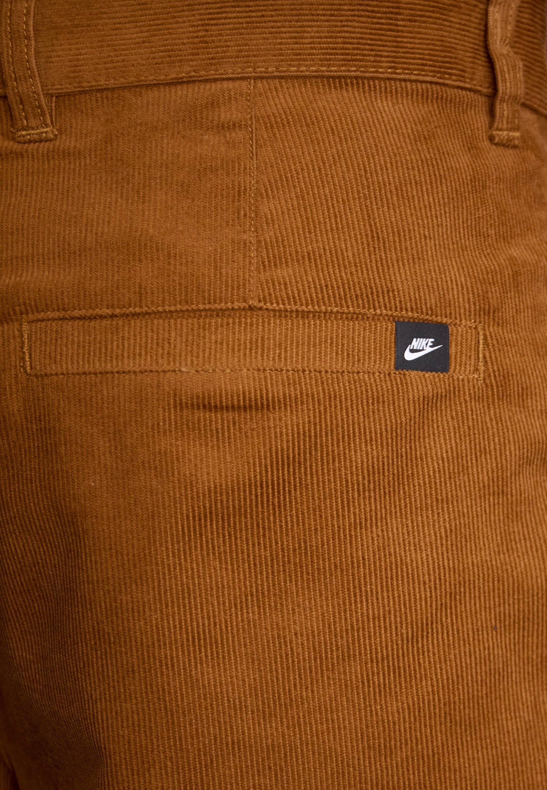 Nike Sportswear CLUB