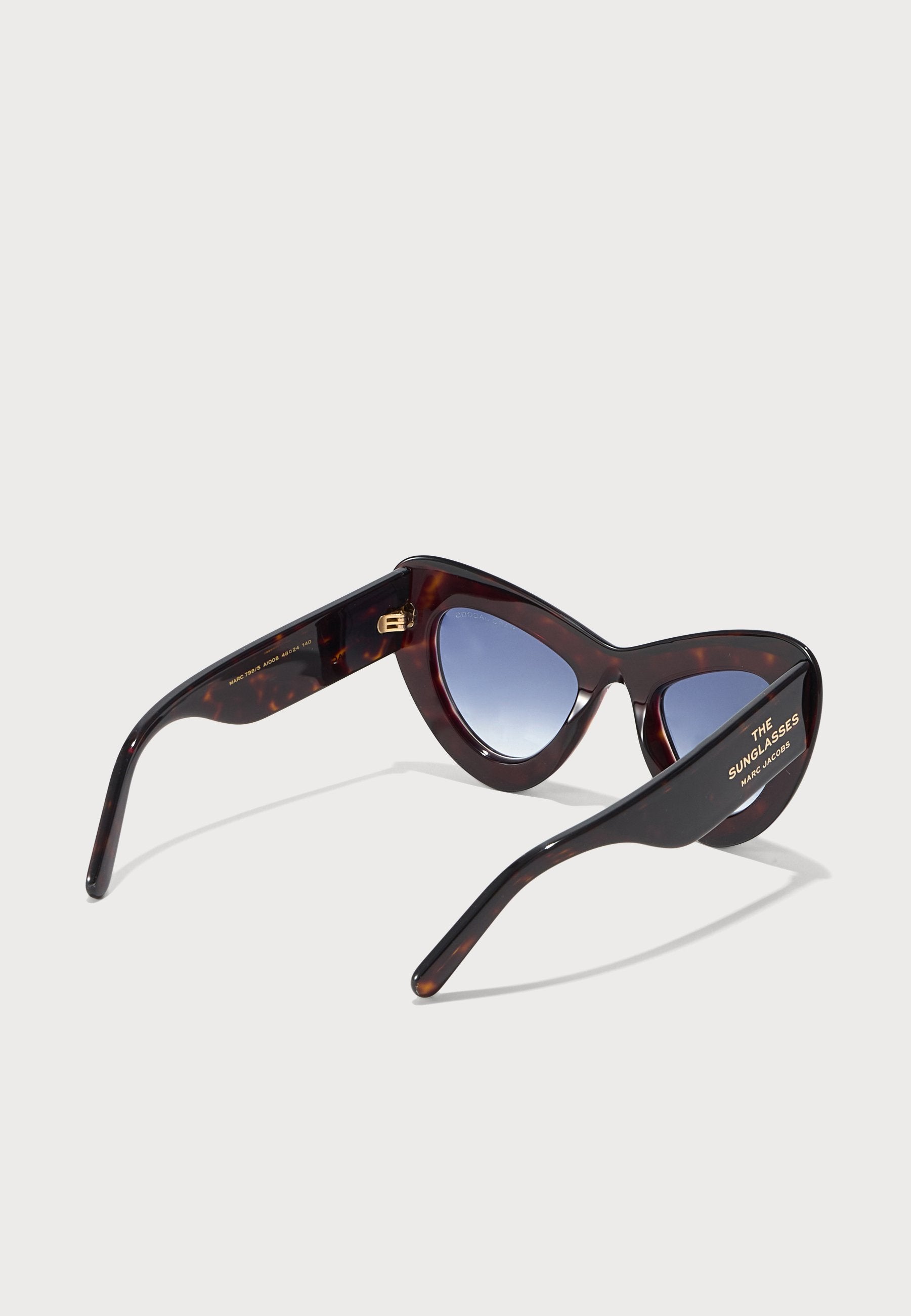 MARC JACOBS MARC