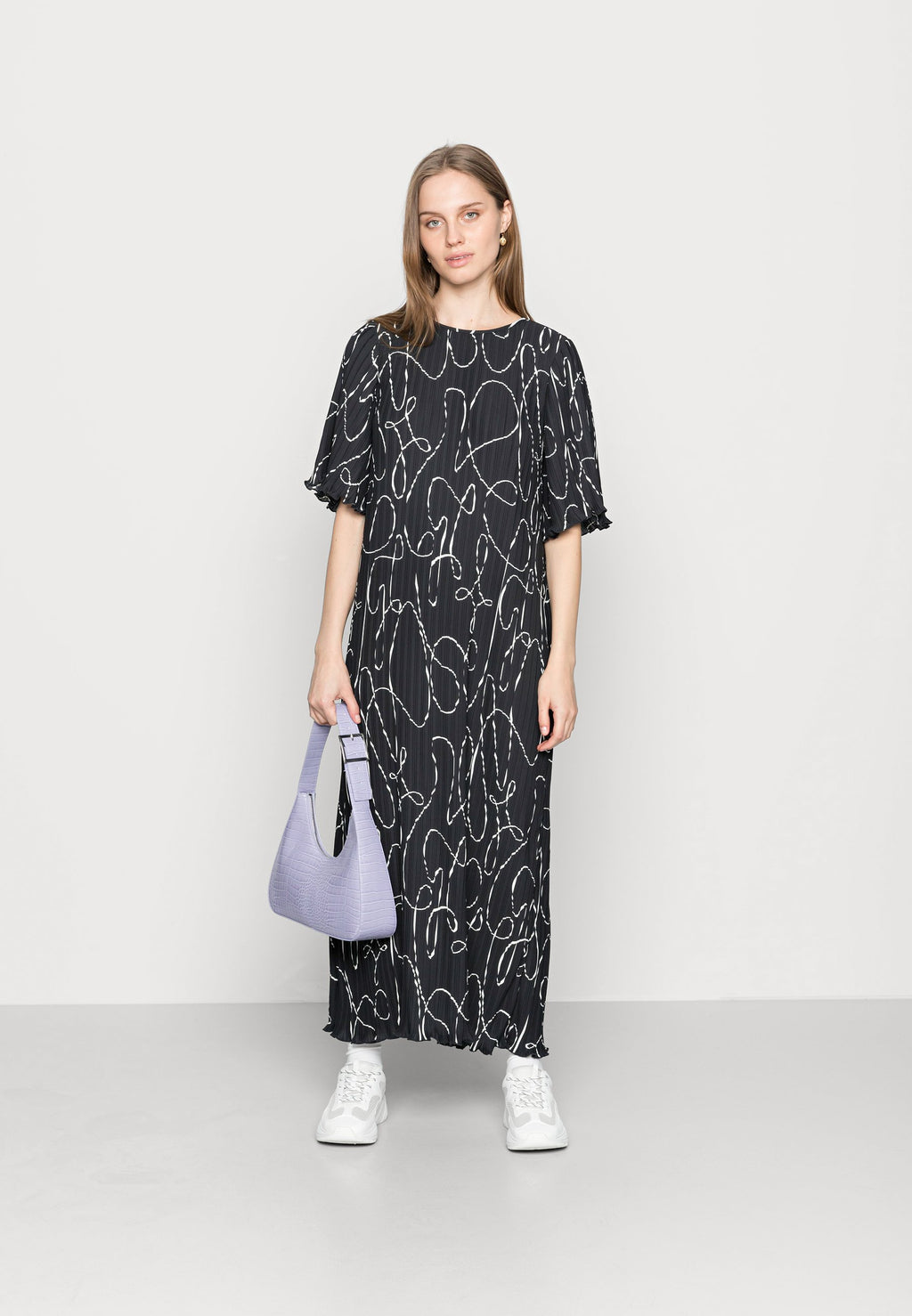 NA-KD WIDE SLEEVE DRESS
