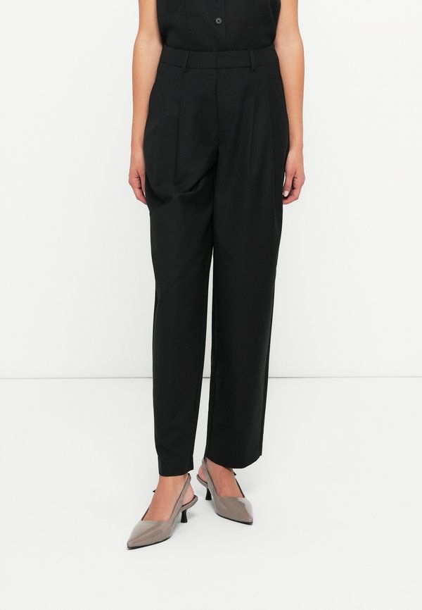 Object Pleated