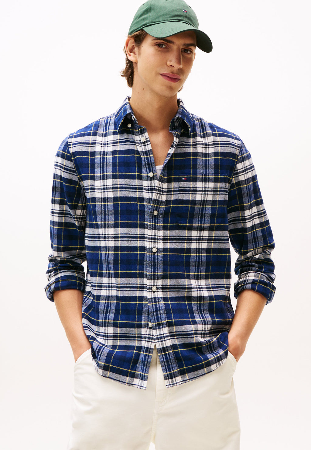SEASONAL SHIRT Media 3