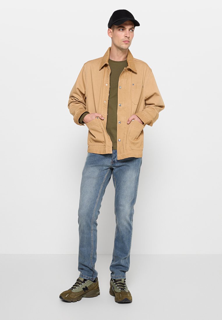 7 for all mankind