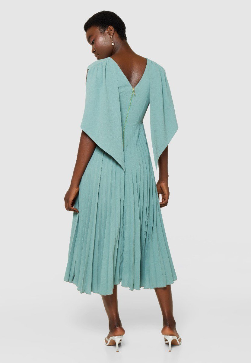 Closet CLOSET CAPE BACK