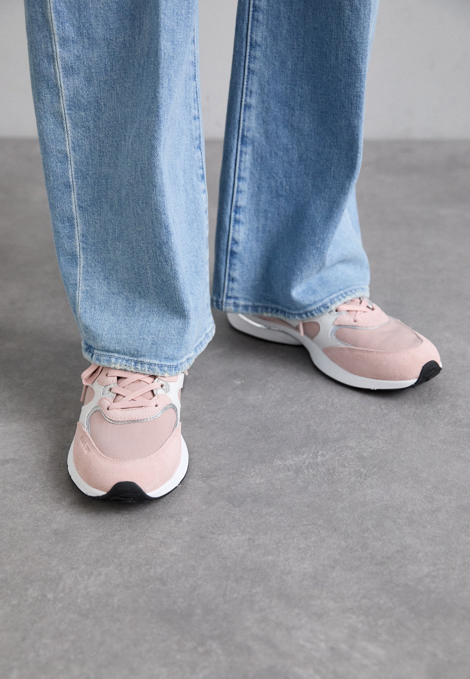 MICHAEL Michael Kors RILEY TRAINER