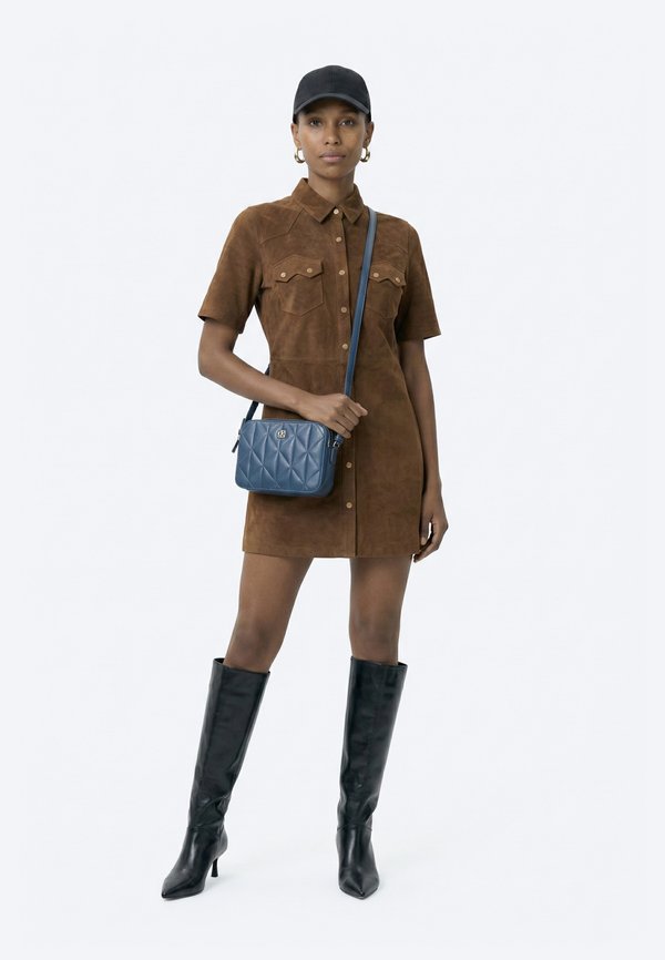 Calvin Klein Cross body bag - key largo