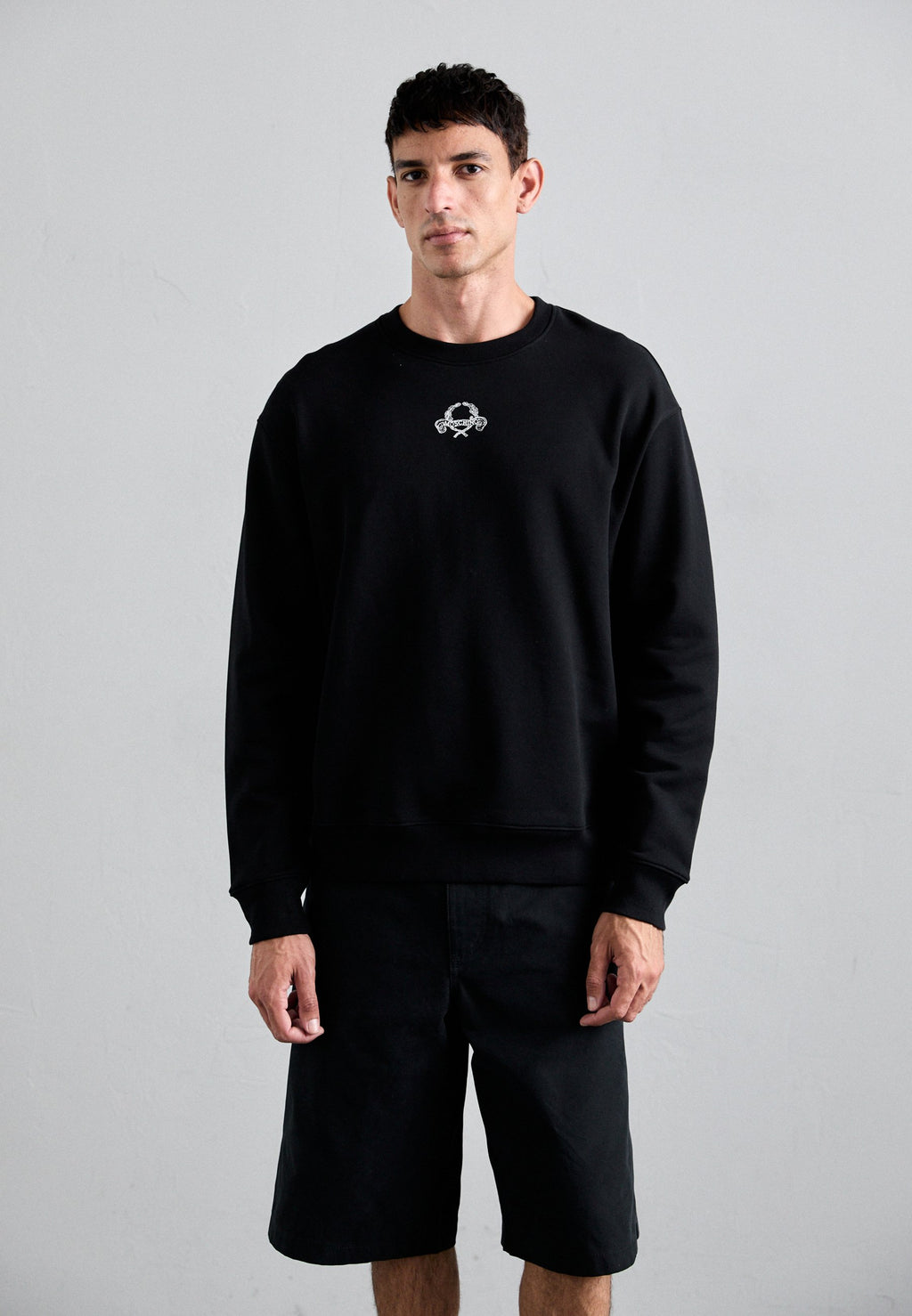 MOSCHINO LAUREL CROWN LOGO