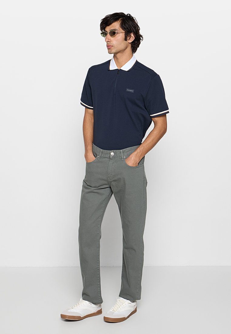 Hackett London