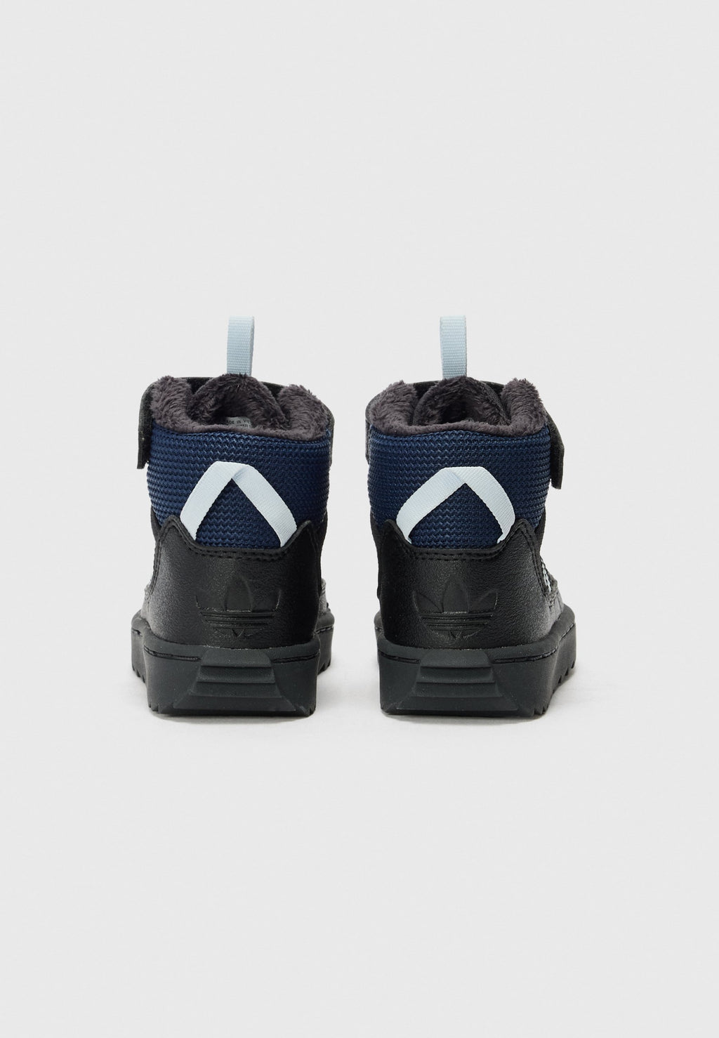 SUPERSTAR TREK UNISEX Media 3