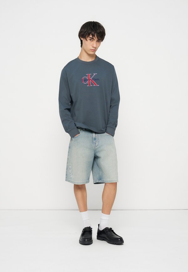 Calvin Klein Jeans