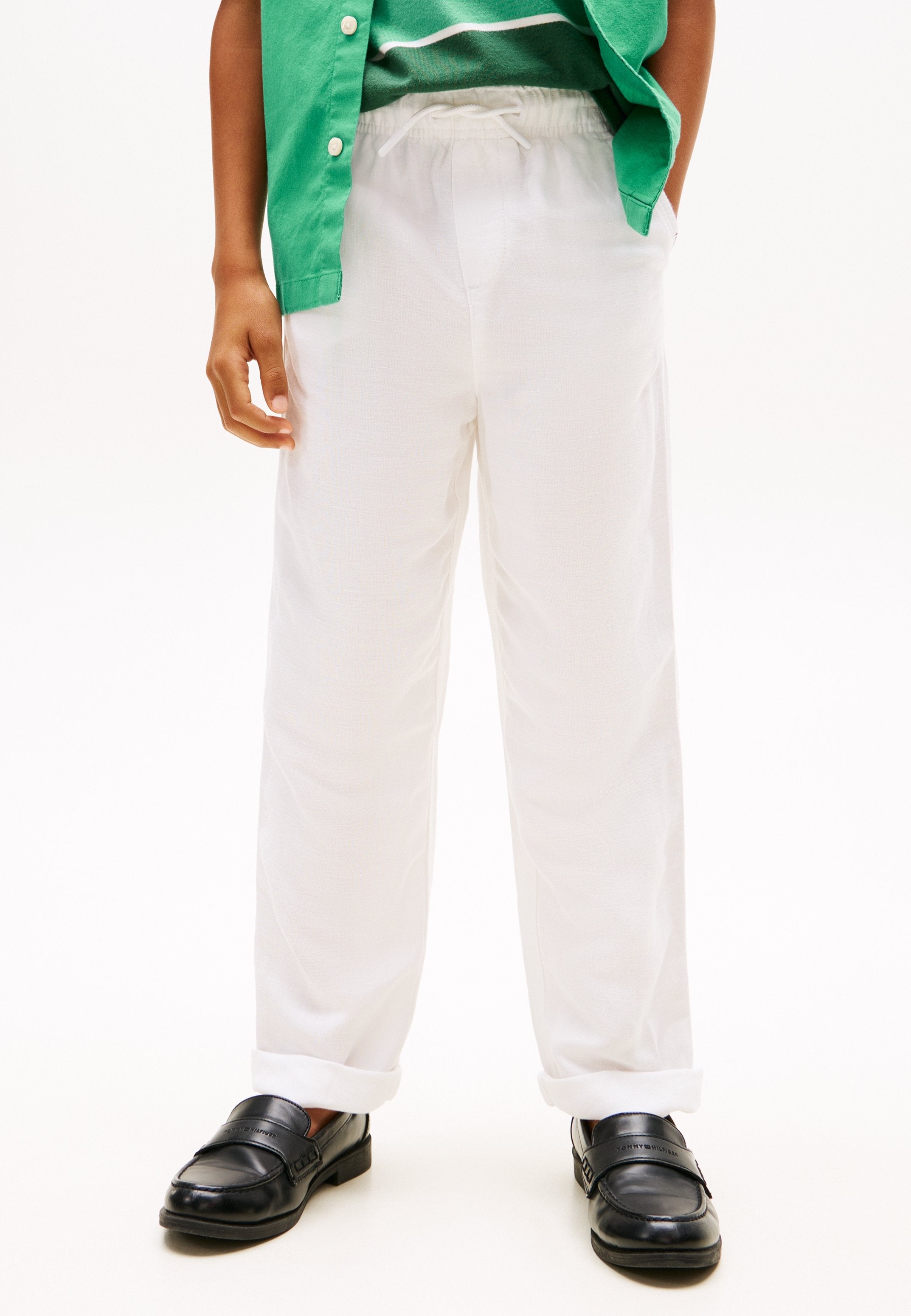 SIGNATURE RELAXED LINEN BLEND TROUSERS Media 3